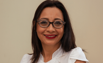 Primera mujer panameña que dirige el Smithsonian tropical research institute